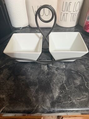 The Pampered Chef White Square Ceramic Dish Set